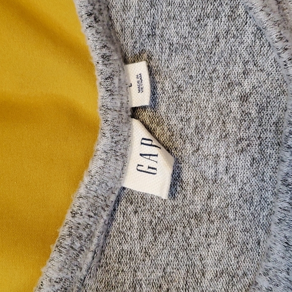 Gap Cropped Sweater - Picture 2 of 2